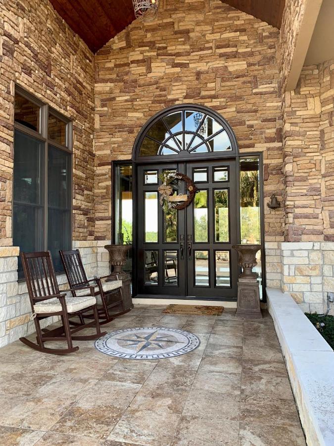 Scenic Hill Country Retreat - Rhino Ranch Villa New Braunfels Kültér fotó