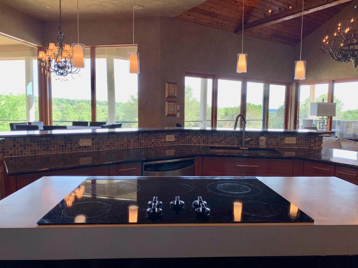 Scenic Hill Country Retreat - Rhino Ranch Villa New Braunfels Kültér fotó