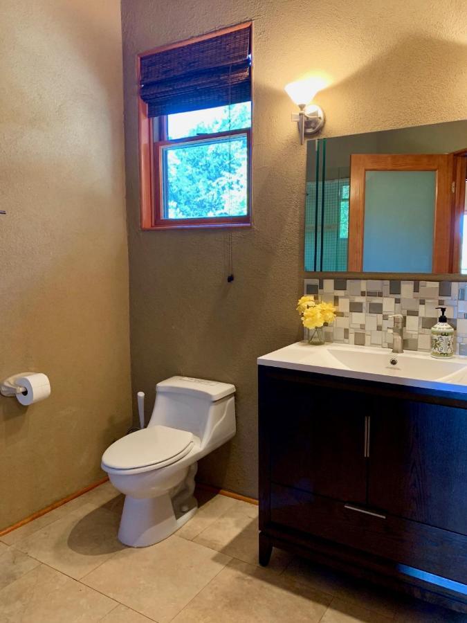 Scenic Hill Country Retreat - Rhino Ranch Villa New Braunfels Kültér fotó