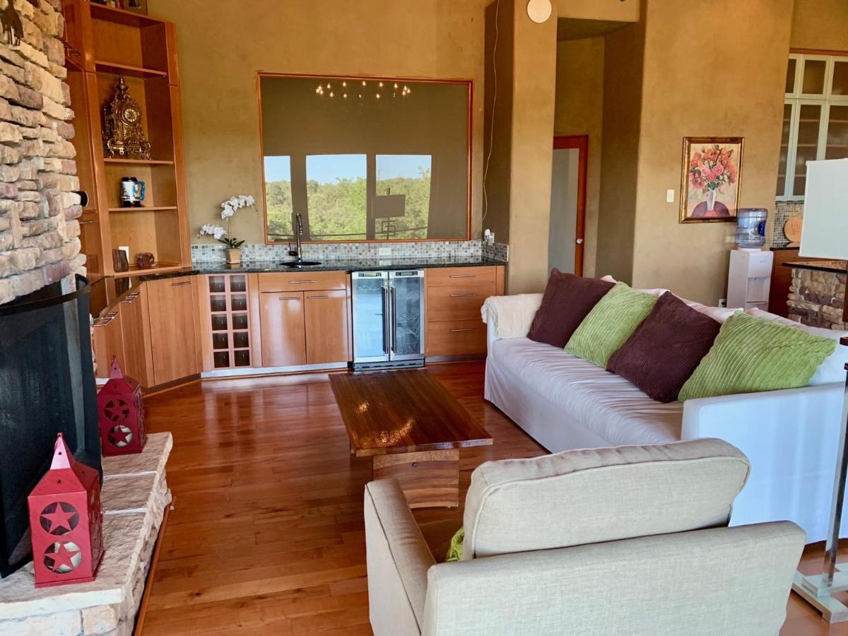 Scenic Hill Country Retreat - Rhino Ranch Villa New Braunfels Kültér fotó