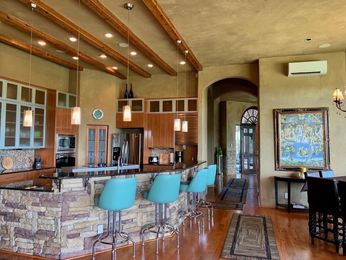 Scenic Hill Country Retreat - Rhino Ranch Villa New Braunfels Kültér fotó