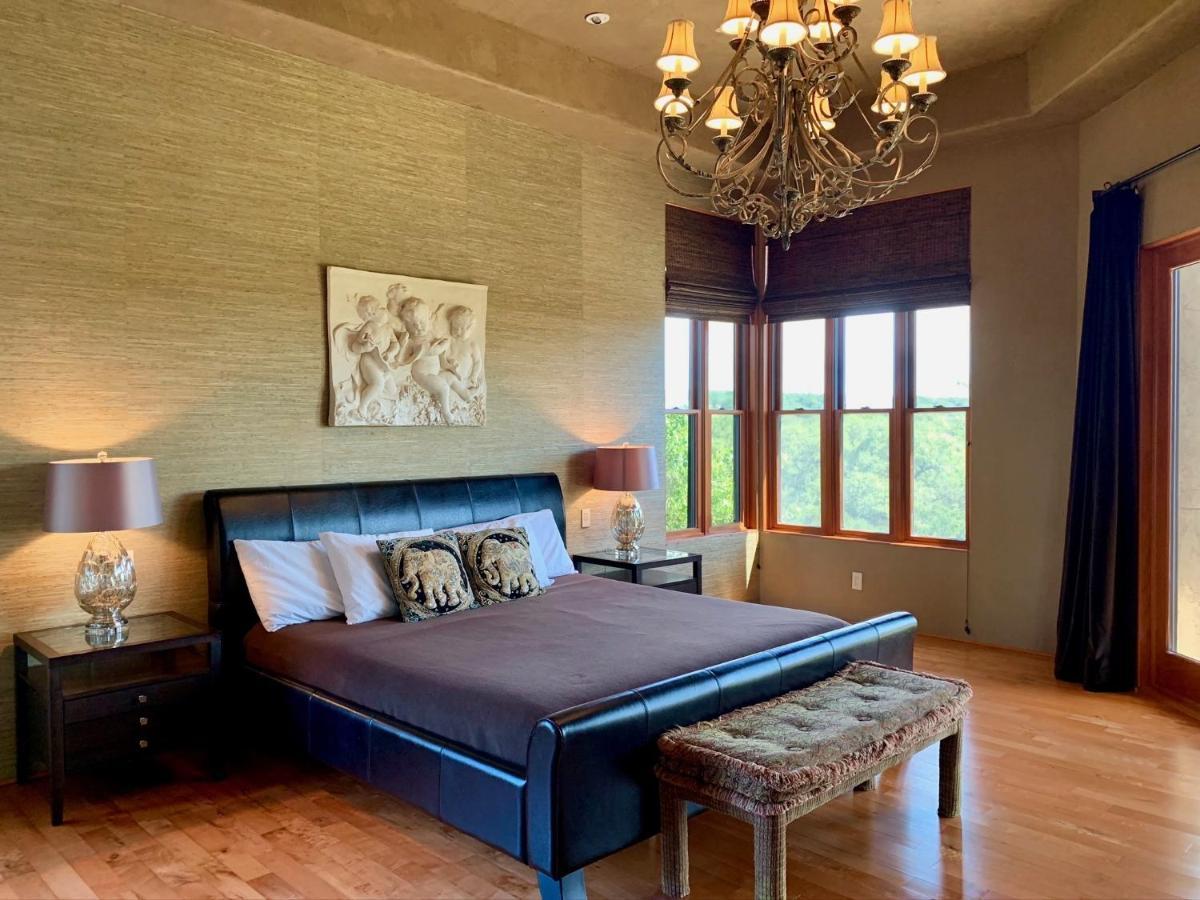 Scenic Hill Country Retreat - Rhino Ranch Villa New Braunfels Kültér fotó